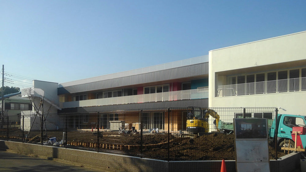 はちまんぎ保育園の工事中の外観写真
